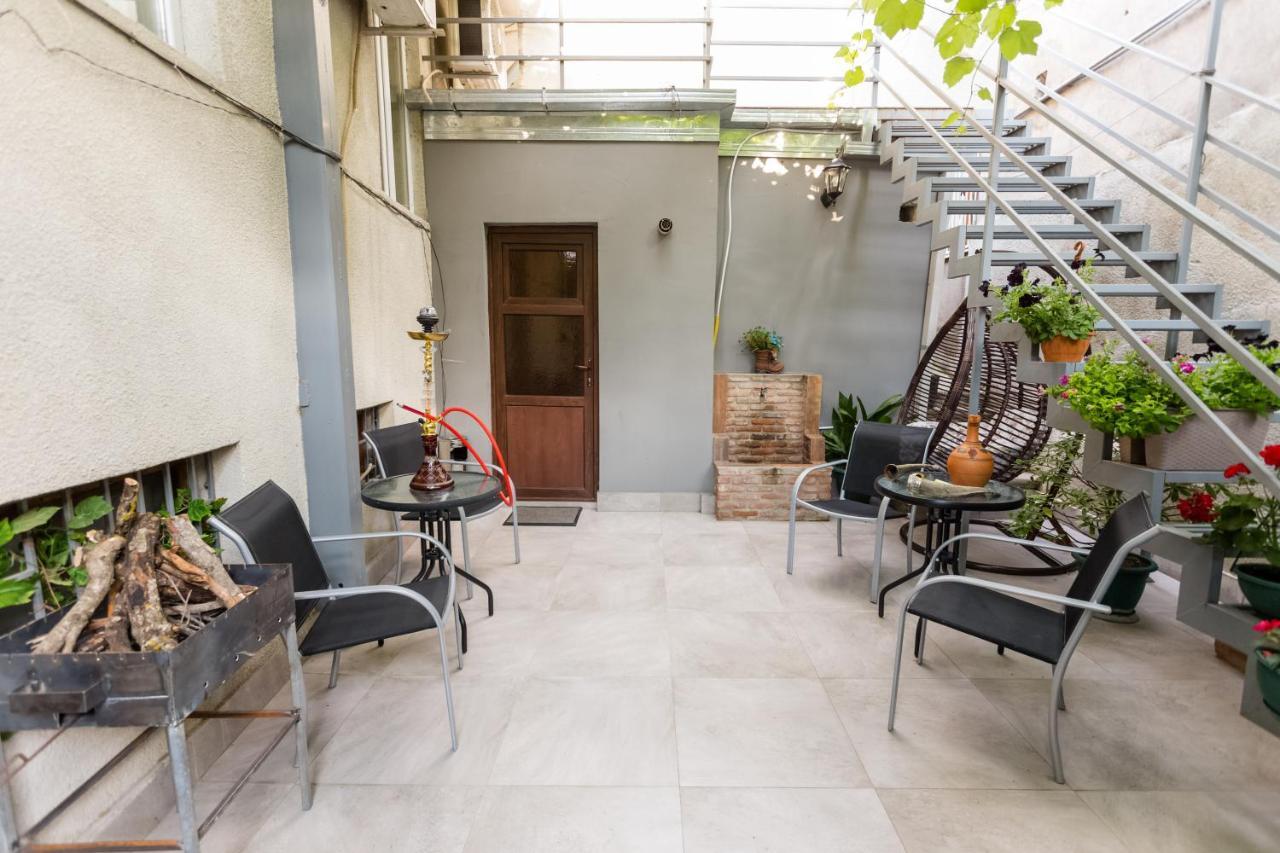 Rustaveli Two Bedroom Apartment With 5 Star Location 트빌리시 외부 사진