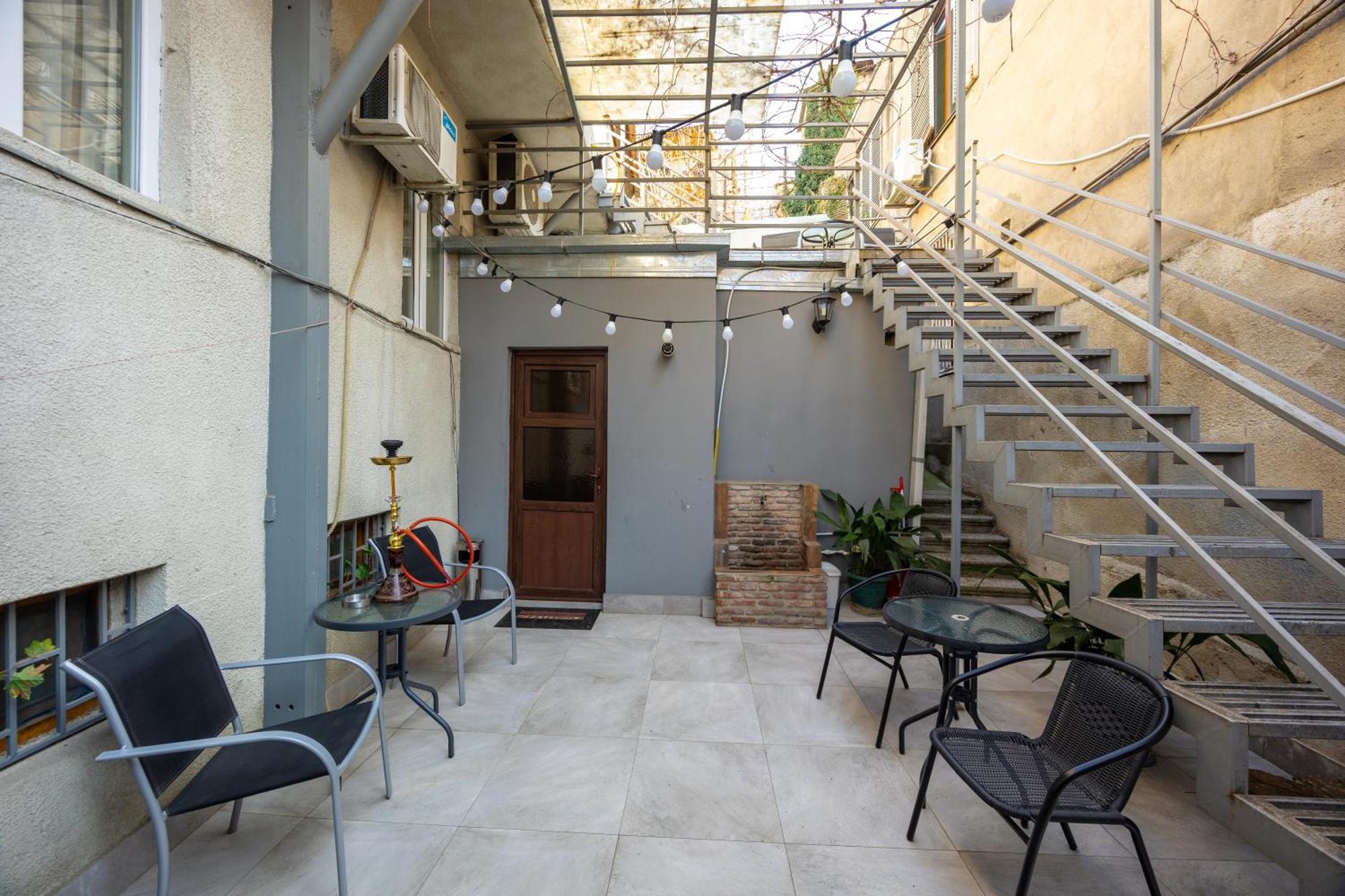 Rustaveli Two Bedroom Apartment With 5 Star Location 트빌리시 외부 사진