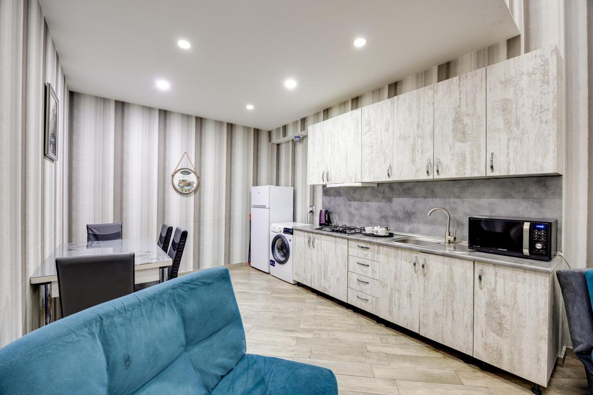 Rustaveli Two Bedroom Apartment With 5 Star Location 트빌리시 외부 사진